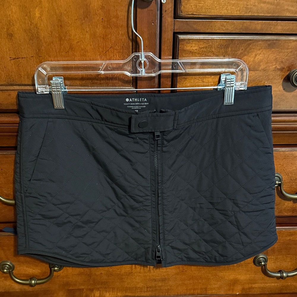 Athleta Black Quilted Mini Skirt